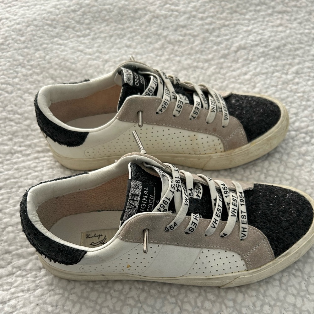 Vintage Havana glitter sneakers. Size 7.5